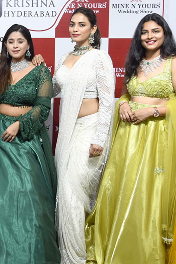 Mine-And-Yours-Wedding-Show-10.jpg 11
