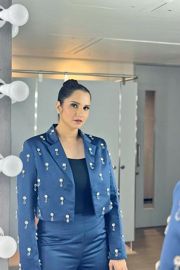 Sania_20Mirza_20Birthday.._20Shares_20sweet_20tribute_20to_20her_20MOther_20On_20Social_20Media_20Goes_20Viral_20on_20Her_20Birthday_20_2819_29.jpg 20