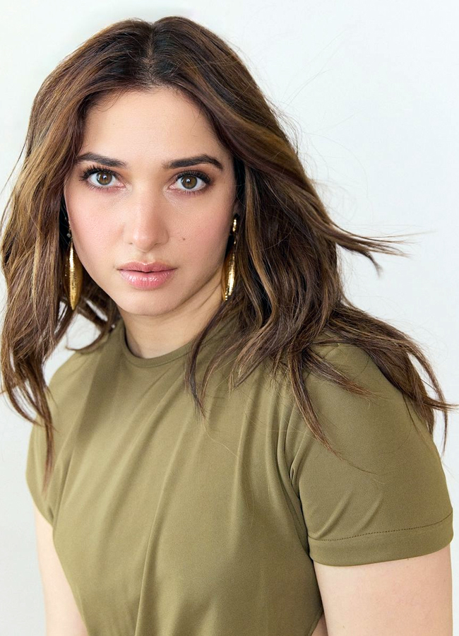 Tamannah_20New_20Dress6.jpg 7