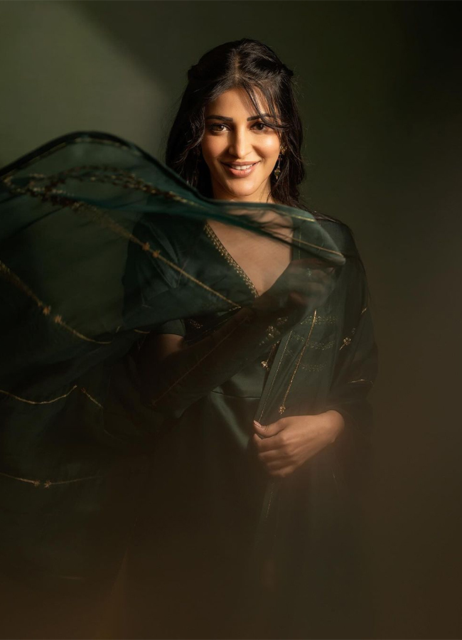 actress_20shruti_20haasan_20hd_20images__20_282_29.jpg 2