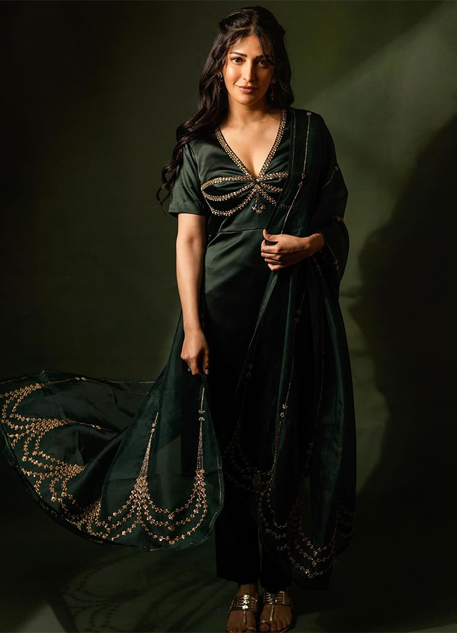 actress_20shruti_20haasan_20hd_20images__20_283_29.jpg 3
