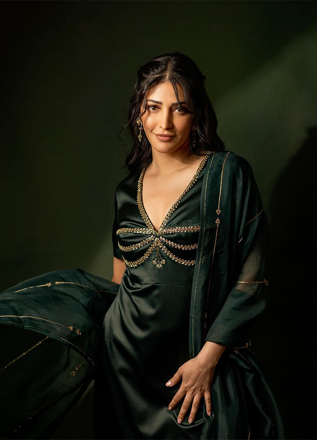 actress_20shruti_20haasan_20hd_20images__20_288_29.jpg 8
