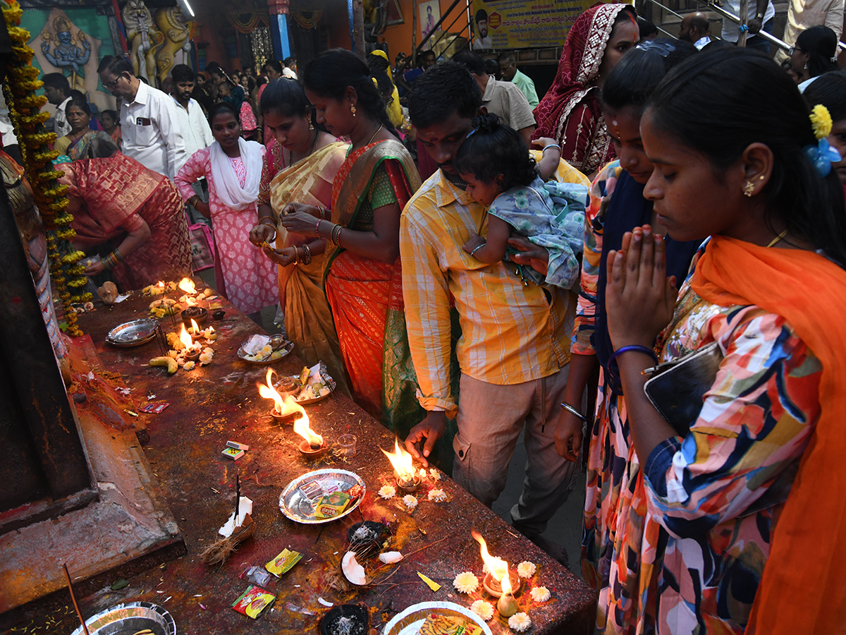 Karthika_20Pournami_20Celebrations_20At_20Hyderabad__20_2824_29.jpg 24
