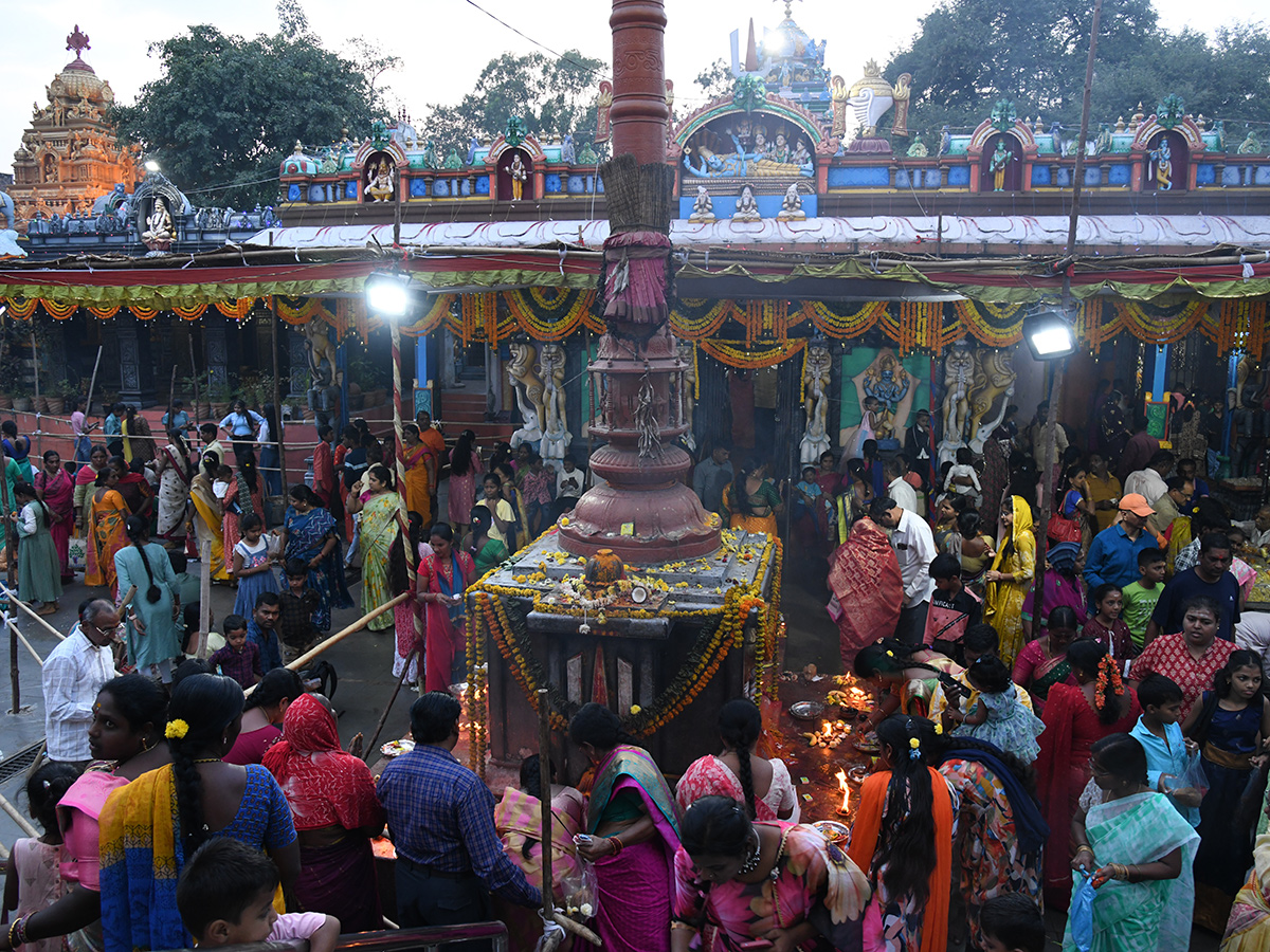 Karthika_20Pournami_20Celebrations_20At_20Hyderabad__20_2825_29.jpg 25