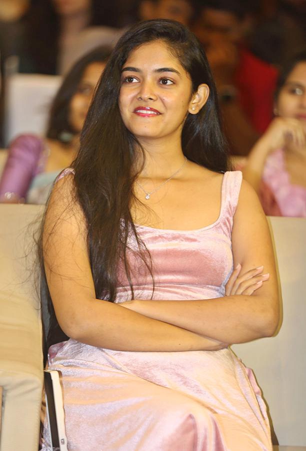 Roti_20Kapada_20Romance_20Movie_20Pre_20Release_20Photos_20_6.jpg 6