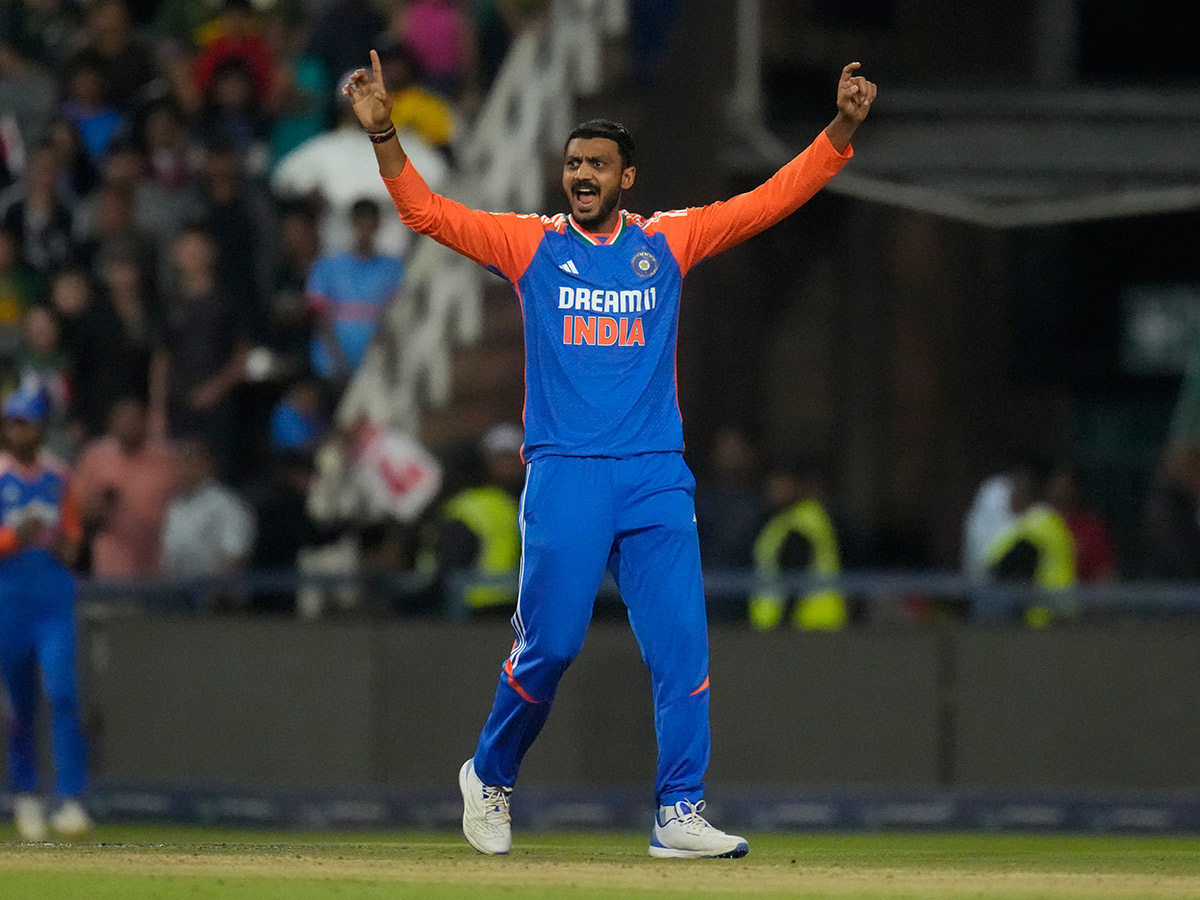 _20winners_20trophy_20after_20their_20win_20against_20South_20Africa_20in_20the_20fourth_20T20_20cricket_20__20_2816_29.jpg 16