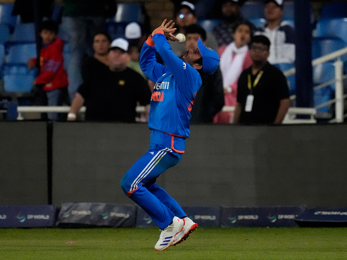 _20winners_20trophy_20after_20their_20win_20against_20South_20Africa_20in_20the_20fourth_20T20_20cricket_20__20_2817_29.jpg 17