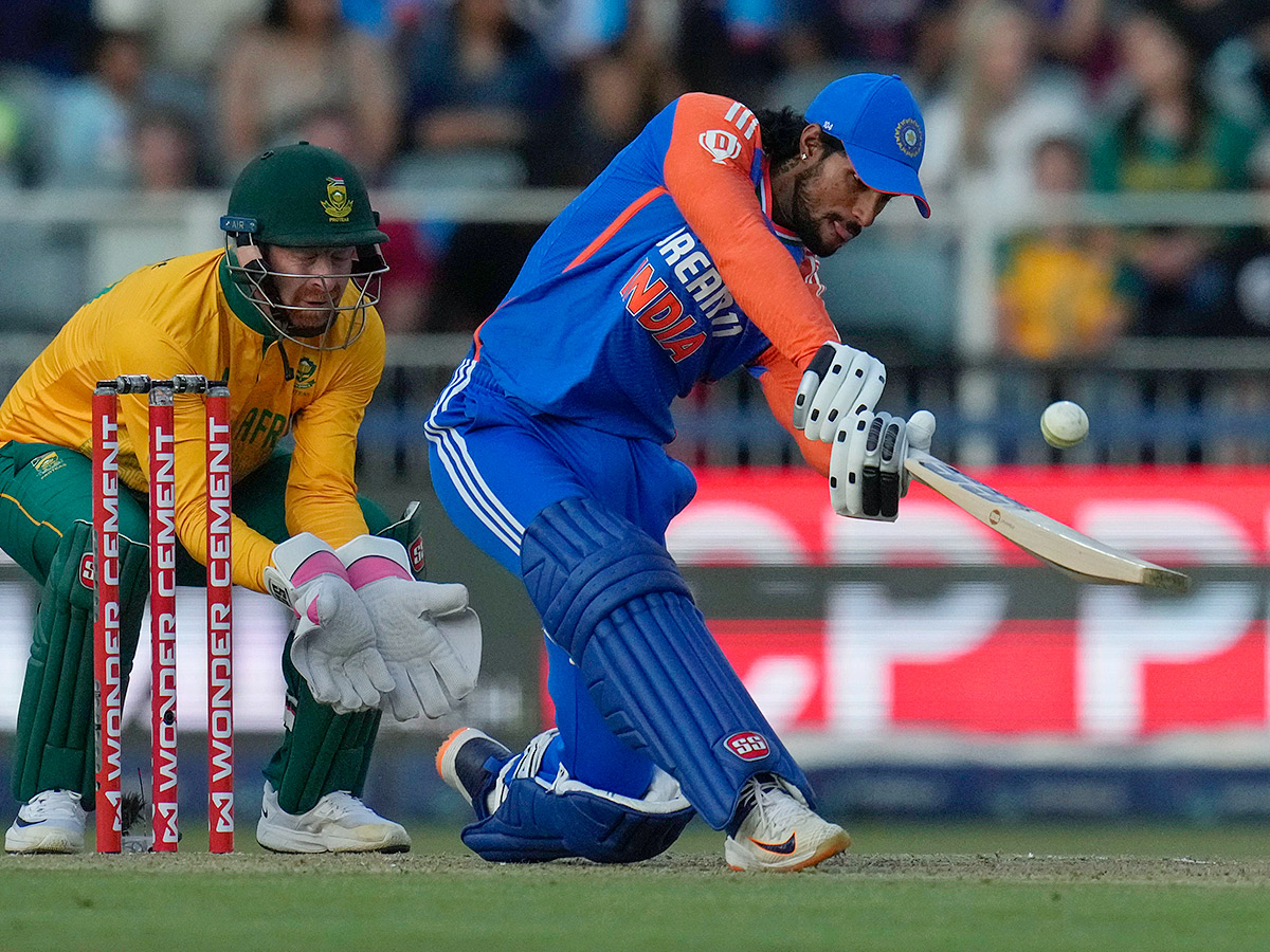 _20winners_20trophy_20after_20their_20win_20against_20South_20Africa_20in_20the_20fourth_20T20_20cricket_20__20_2841_29.jpg 41