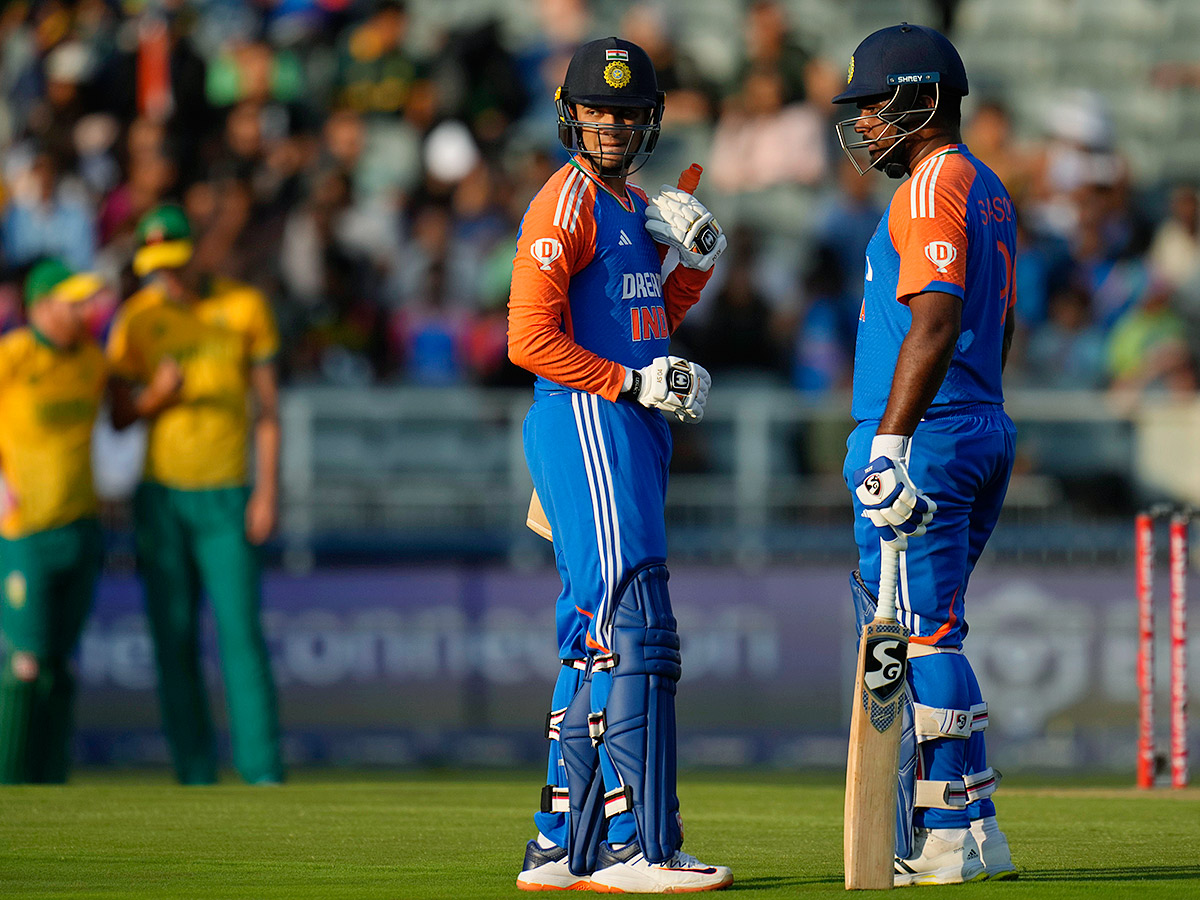_20winners_20trophy_20after_20their_20win_20against_20South_20Africa_20in_20the_20fourth_20T20_20cricket_20__20_2845_29.jpg 45