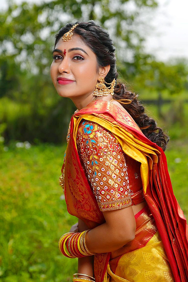 Jabardasth_20Satya_20Sri_20NEW_20HOUSE_20WARMING_20Function_20photos_20Goes_20Viral_20on_20Social_20Media_20_2818_29.jpg 19