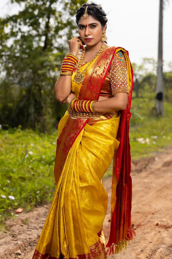 Jabardasth_20Satya_20Sri_20NEW_20HOUSE_20WARMING_20Function_20photos_20Goes_20Viral_20on_20Social_20Media_20_2819_29.jpg 20