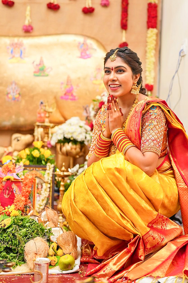 Jabardasth_20Satya_20Sri_20NEW_20HOUSE_20WARMING_20Function_20photos_20Goes_20Viral_20on_20Social_20Media_20_282_29.jpg 3