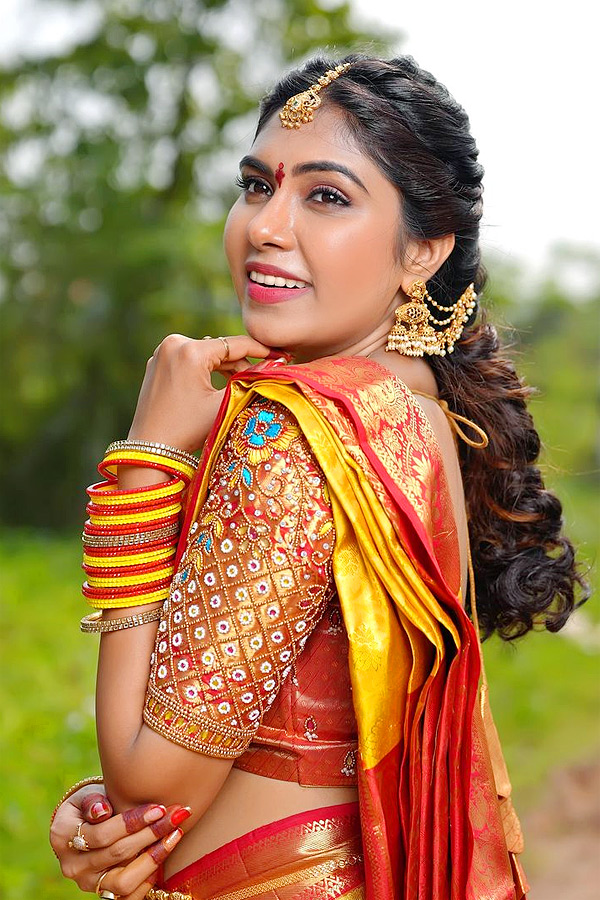 Jabardasth_20Satya_20Sri_20NEW_20HOUSE_20WARMING_20Function_20photos_20Goes_20Viral_20on_20Social_20Media_20_288_29.jpg 9