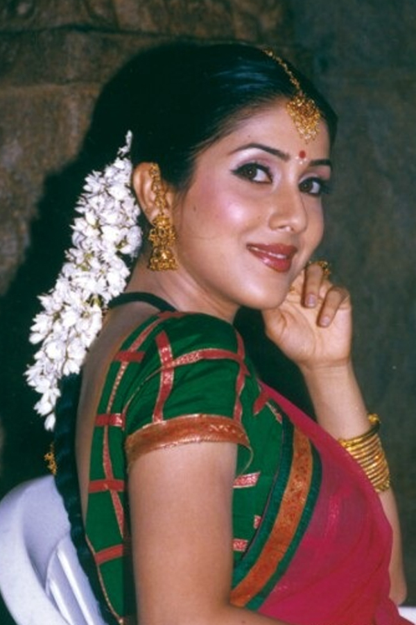 Keerthi-Reddy-1.jpg 2