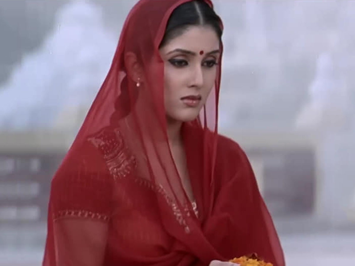 Keerthi-Reddy-10.jpg 11