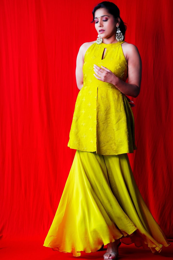 Rashmi-Gautam-2.jpg 3