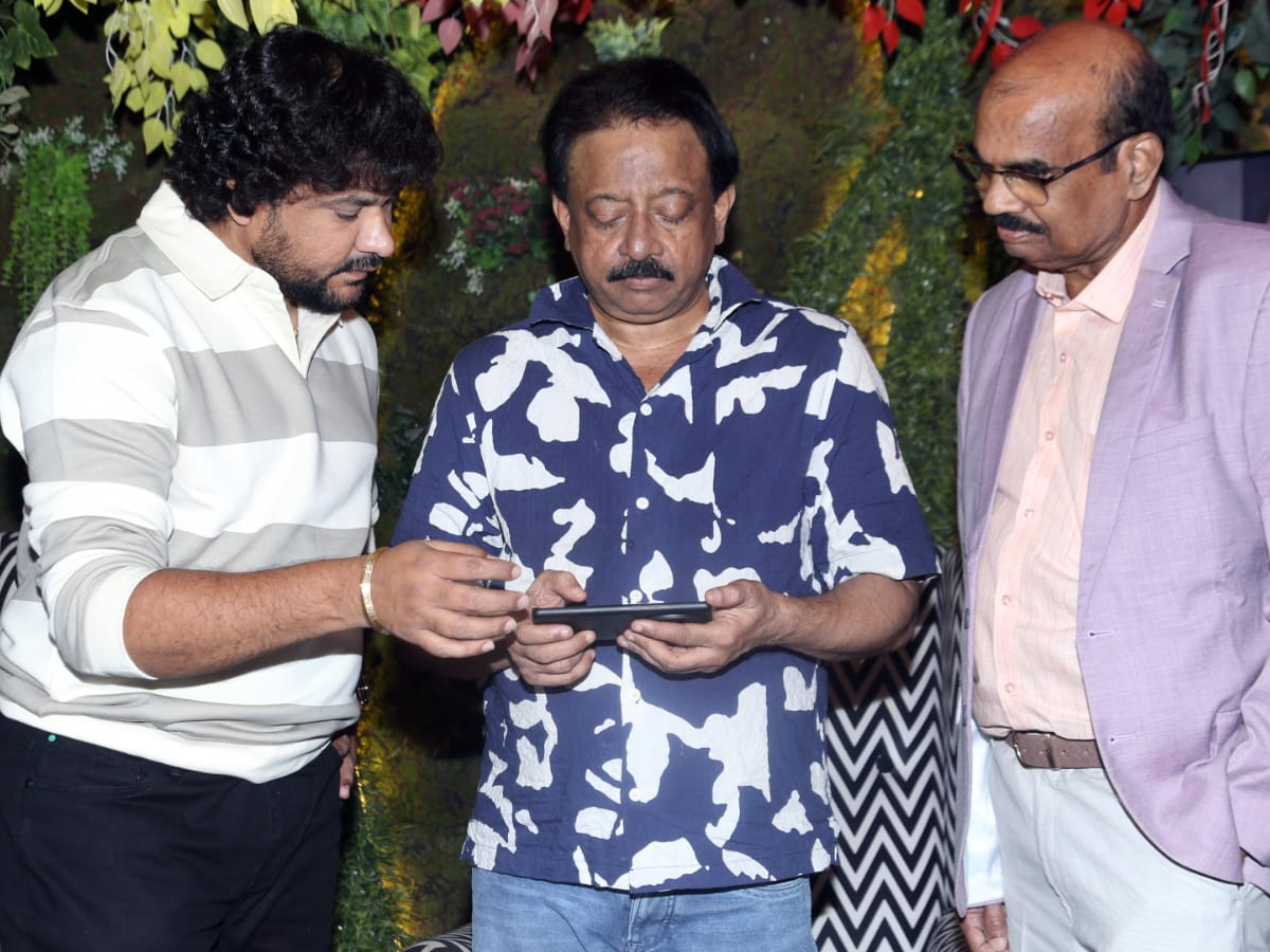 Harudu_20movie_20launch_20by_20RGV7.jpg 8
