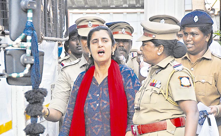 KASTHURI1233.jpg