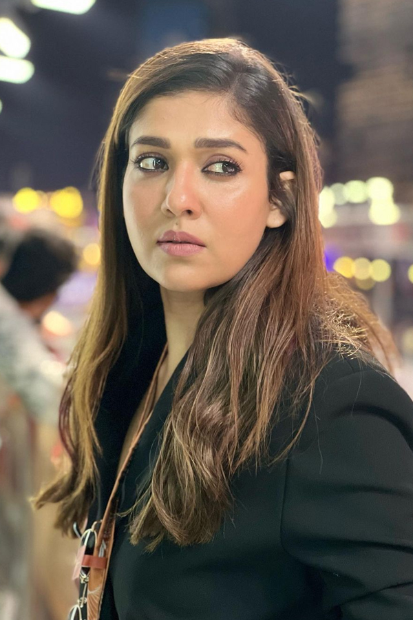 Nayanthara-15.jpg 16