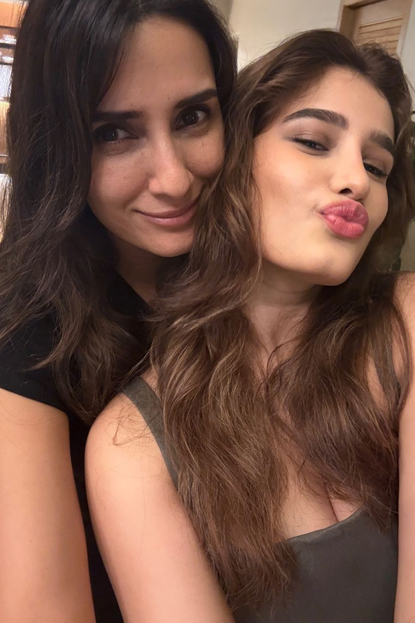 Pragya-Kapoor-6.jpg 7
