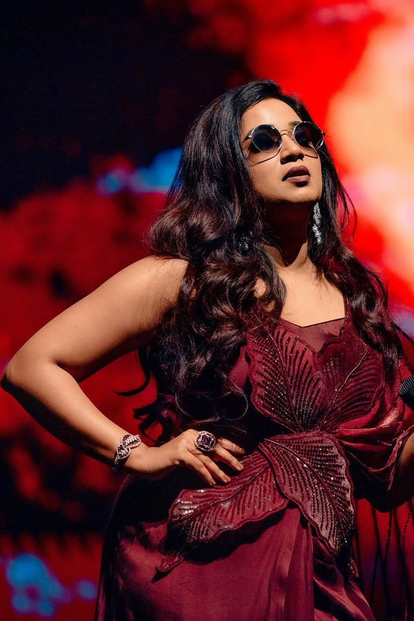 Shreya-Ghoshal-5.jpg 6