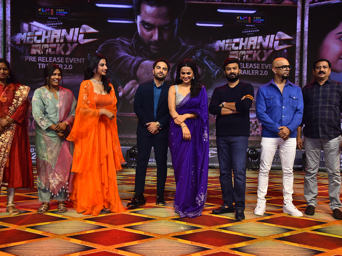 Vishwak_20Sen_20Mechanic_20Rocky_20Pre_20Release_20Event_20Photos__20_284_29.jpg 4