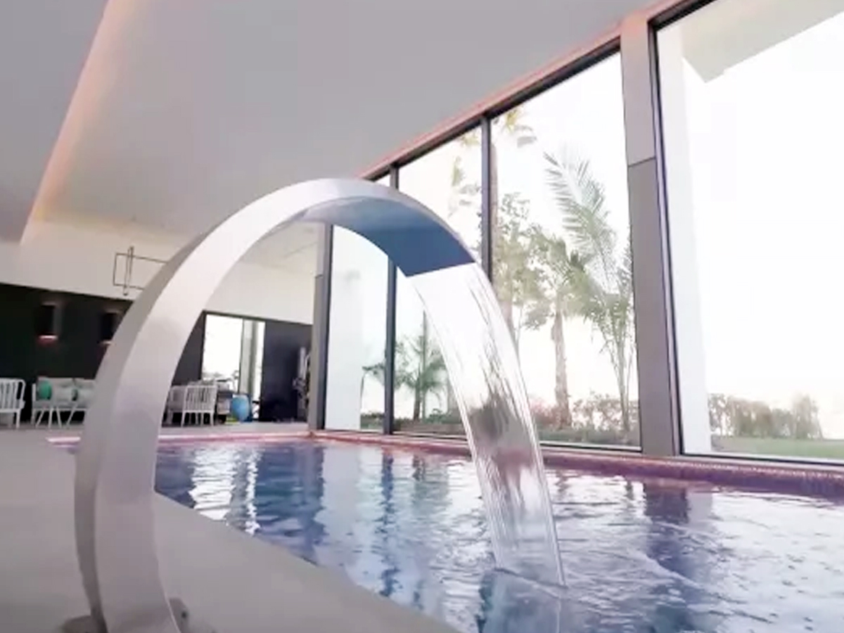Ananth_20ambani_20new_20villa_20in_20dubai11_0.jpg 12