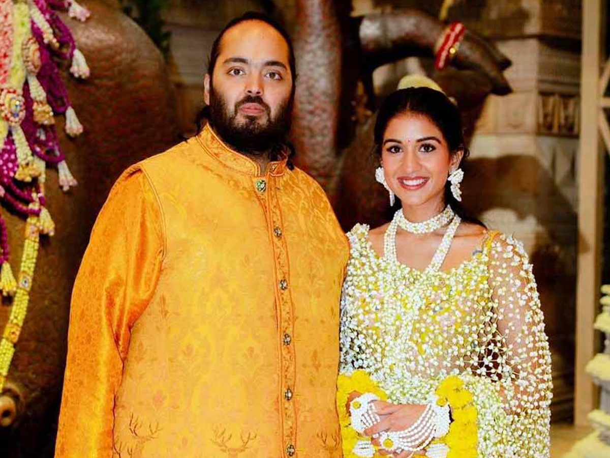 Ananth_20ambani_20new_20villa_20in_20dubai16_0.jpg 17