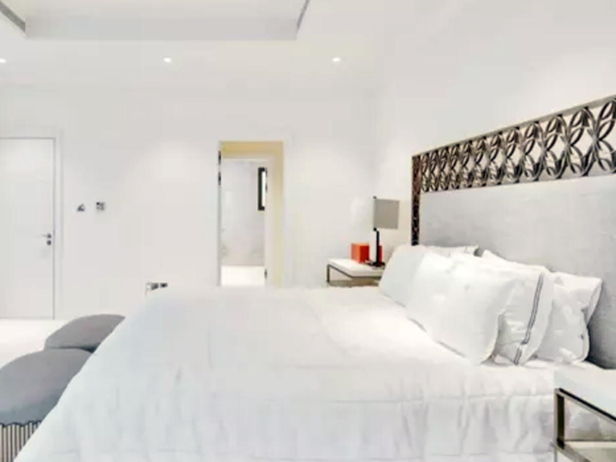 Ananth_20ambani_20new_20villa_20in_20dubai4_0.jpg 5