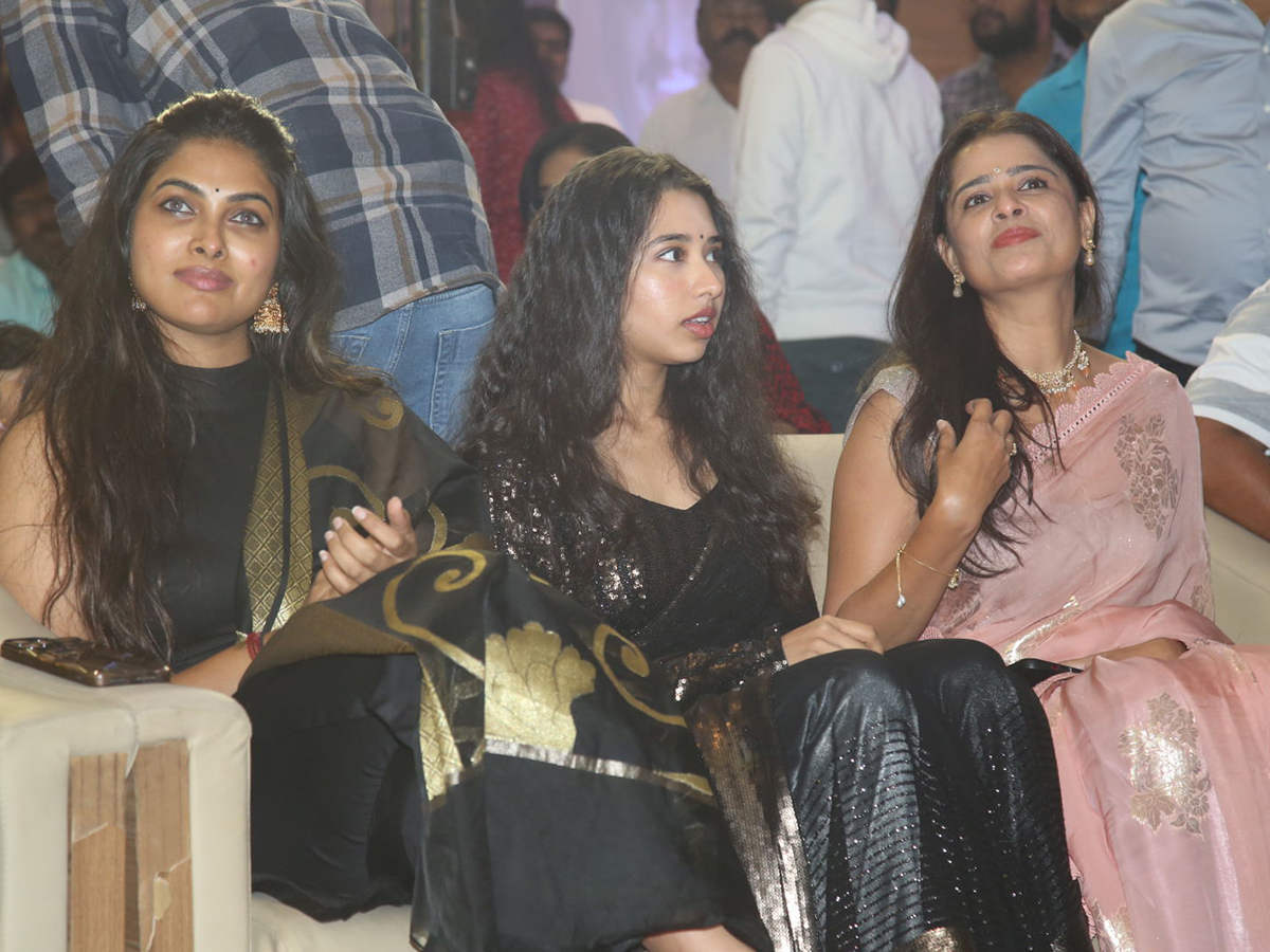 KCR_20Movie_20Pre_20Release_20Event_20Pics_23.jpg 22