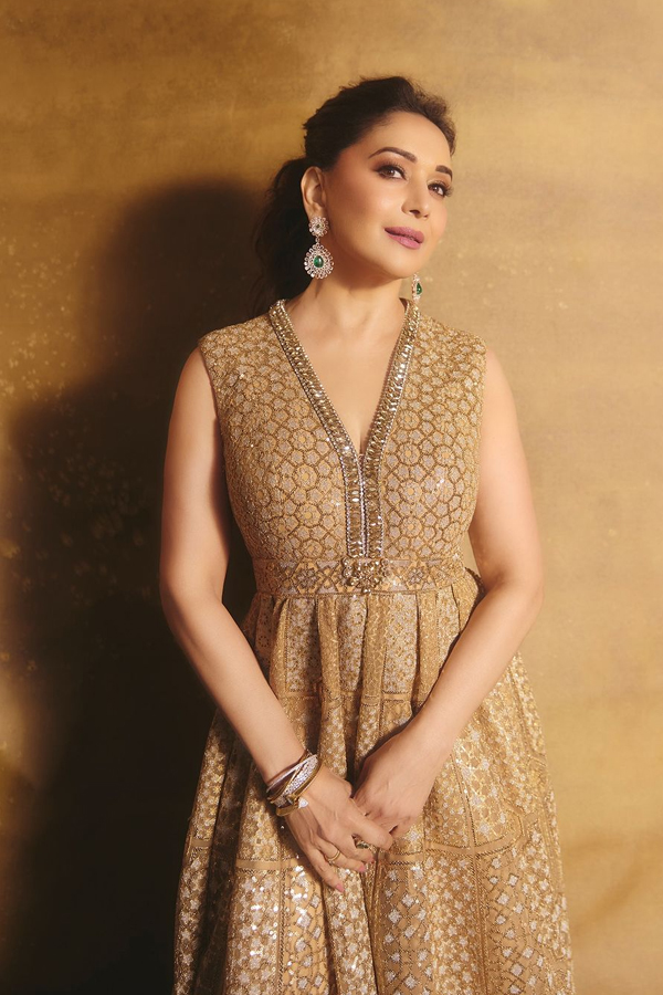 Madhuri-Dixit-1.jpg 2