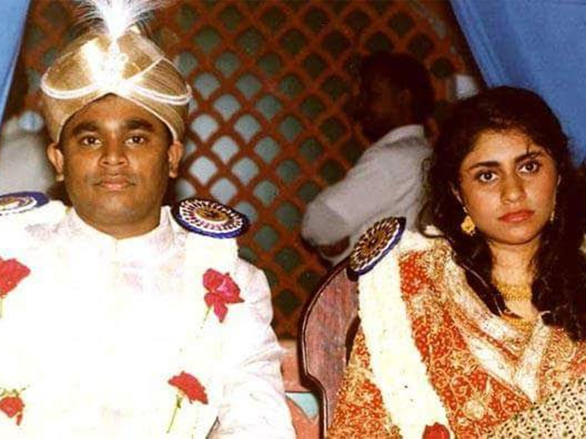 AR_20Rahman_20Wife_20Saira_20Banu_20Are_20Separating_20After_2029_20Years_20Photos__20_2811_29.jpg 11