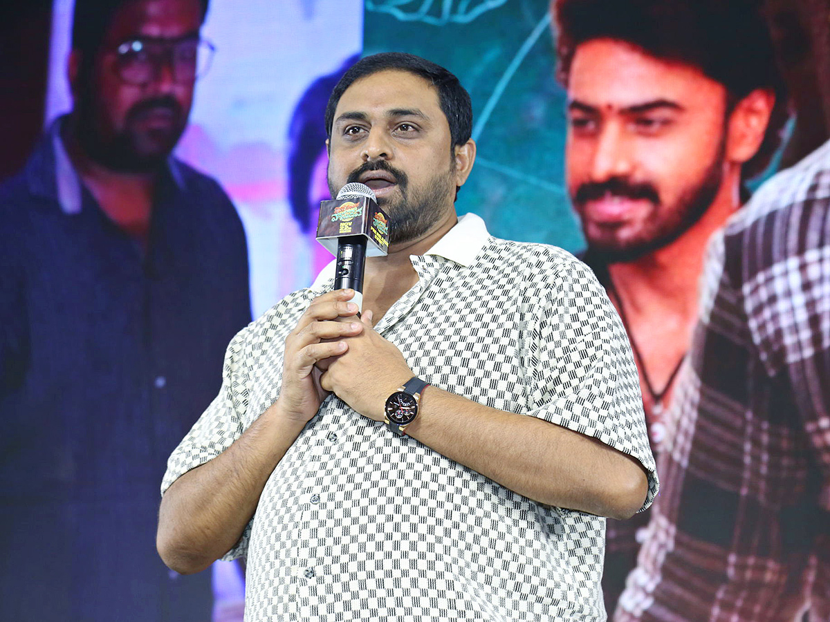 Ashok_20Galla_20Devaki_20Nandana_20Vasudeva_20Pre_20Release_20Event_20Photos_34.jpg 30