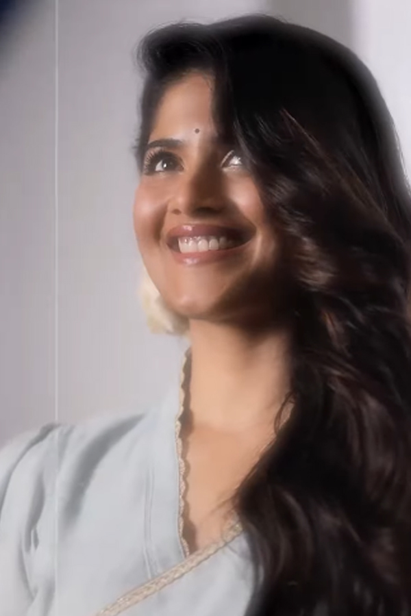 Megha-Akash-11.jpg 12