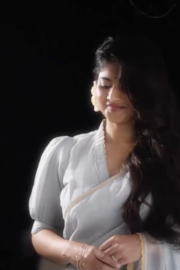 Megha-Akash-2.jpg 3