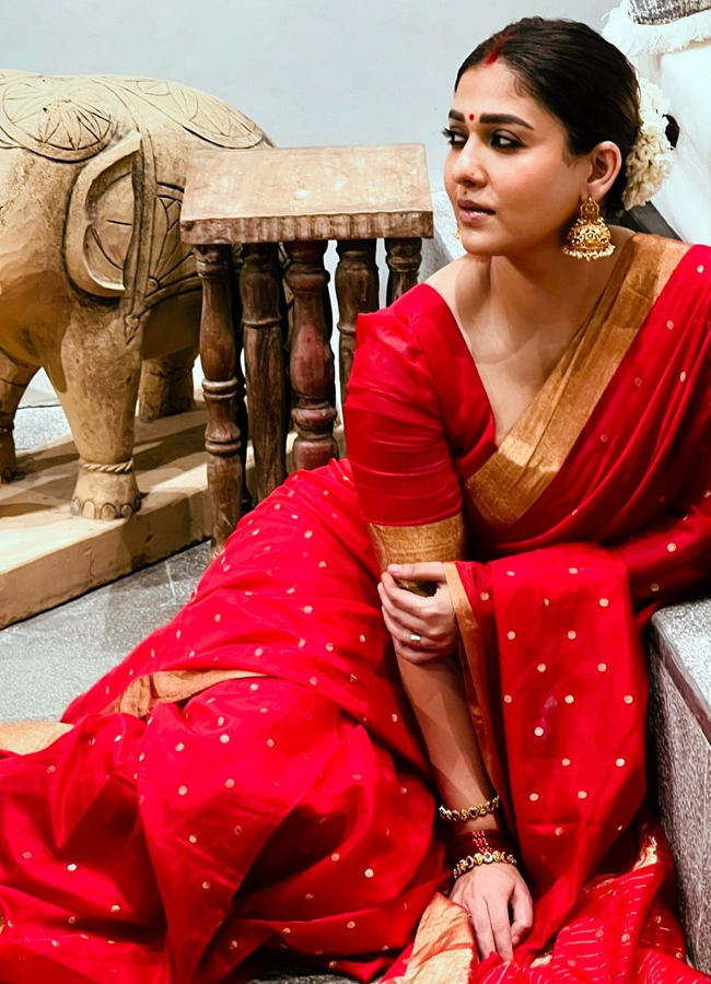 Nayanathara12.jpg 13
