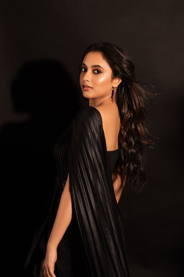 Priyanka-Arul-Mohan-2.jpg 3