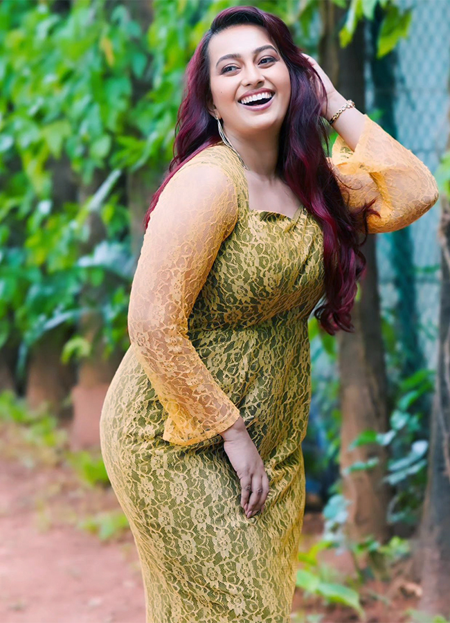 Actress_20Ester_20Noronha_20Hot_20Photos_16.jpg 16