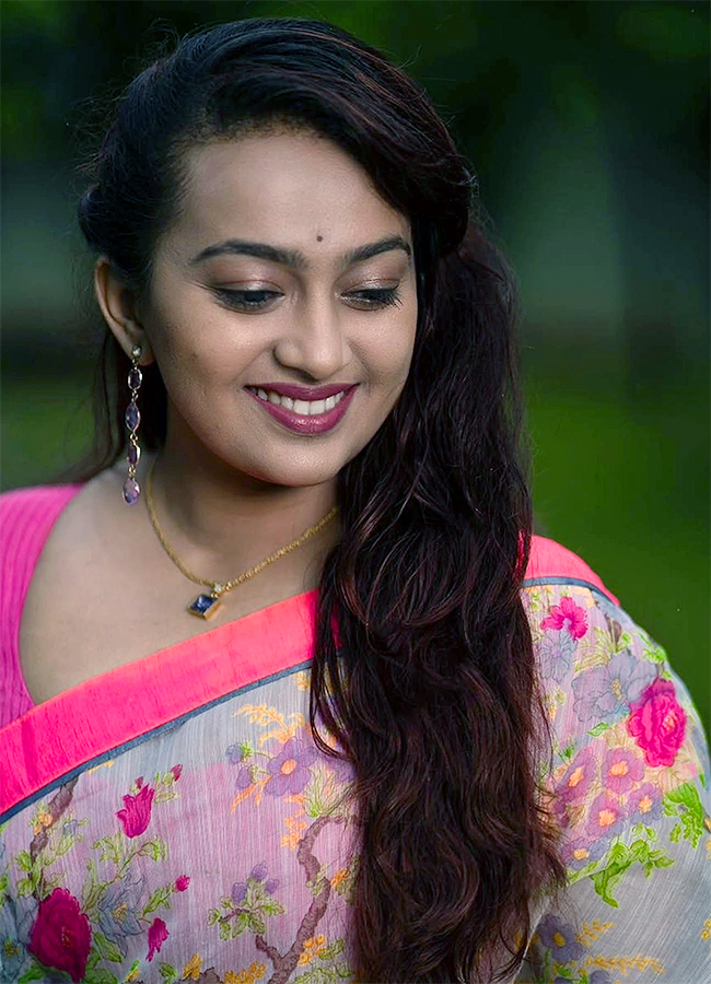 Actress_20Ester_20Noronha_20Hot_20Photos_4.jpg 4