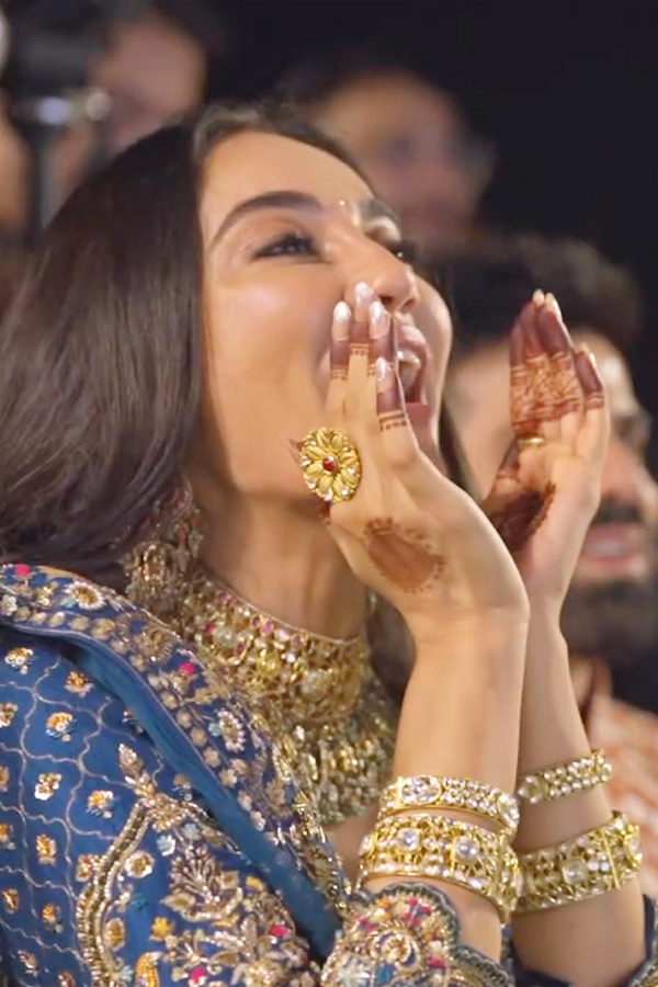 Actress_20Surbhi_20Jyoti_20Griha_20Pravesh_20_20Moment_20with_20Husband_20Sumit_20Suri_20Photos_20_2811_29.jpg 12