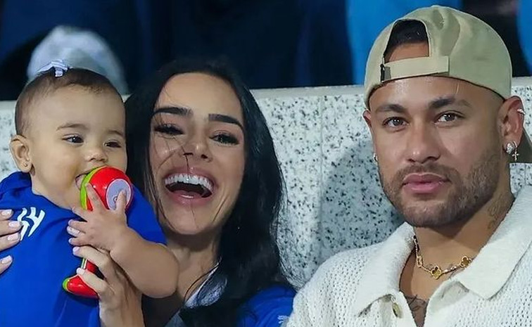 Brazilian_20Footballer_20Neymar_20Junior_20Rs_20456_20Crore_20Bugatti_20Penthouse_20In_20Dubai_20Photos_20_285_29.jpg 19