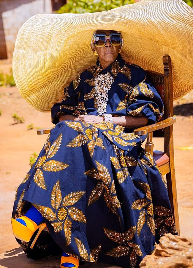 Legendary_20glamma1.jpg 2