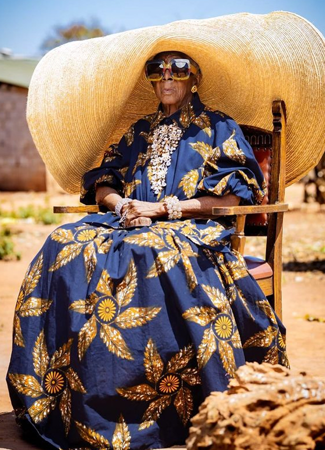 Legendary_20glamma3.jpg 4