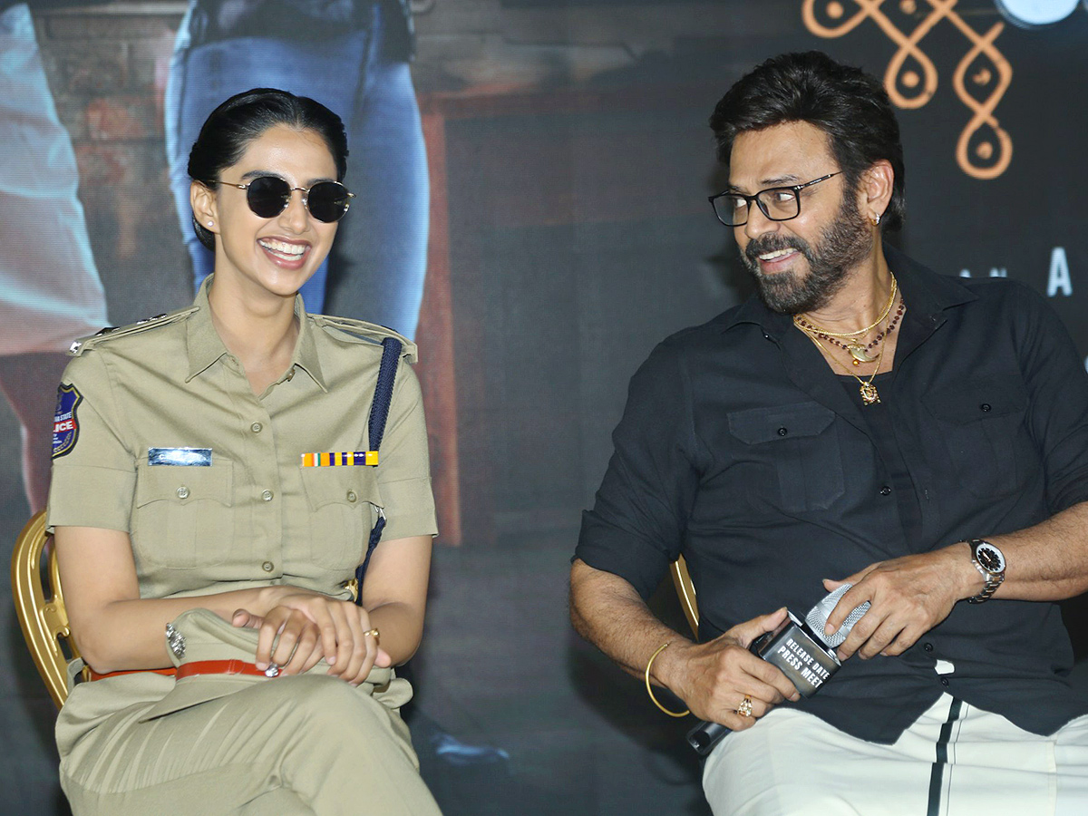Sankranthiki_20Vasthunnam_20Movie_20Press_20Meet_20Photos_5.jpg 5