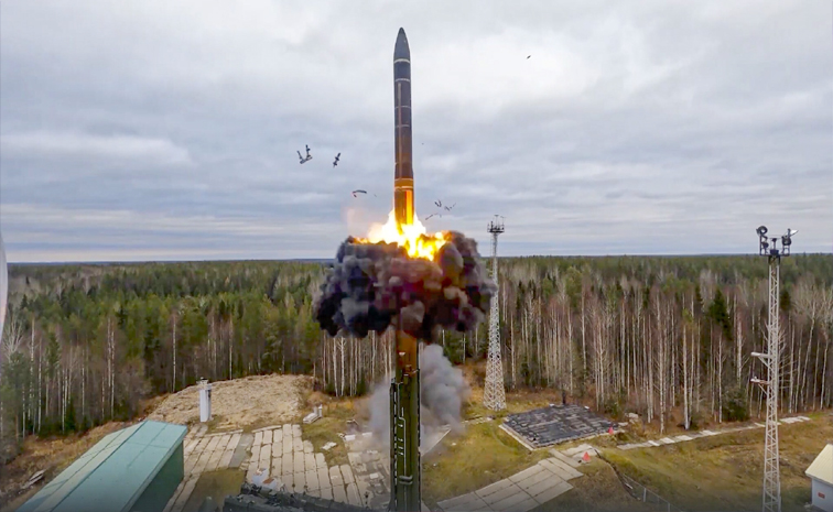 intercontinental_20ballistic_20missile.jpg