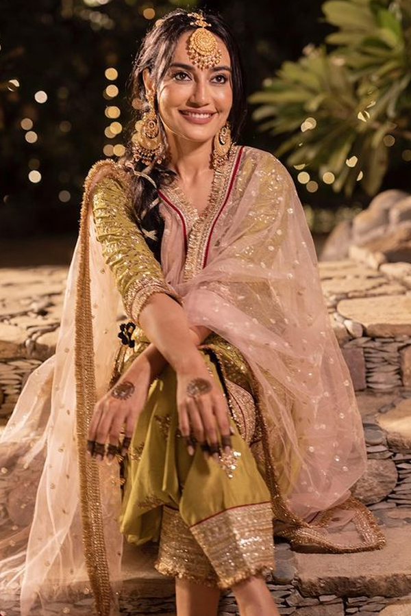 surbhijyoti-2.jpg 20