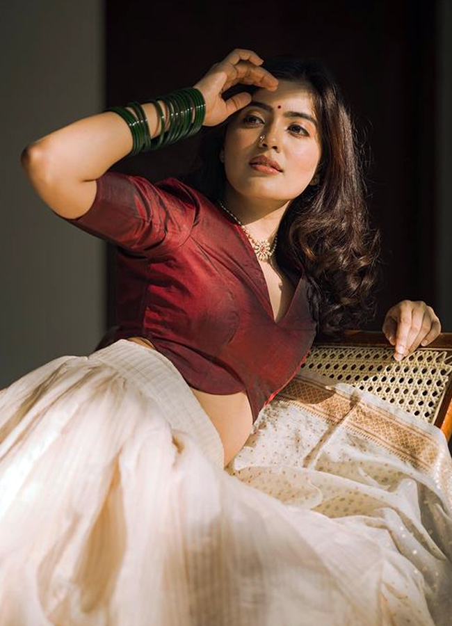 Amrutha_20Iyer13.jpg 14