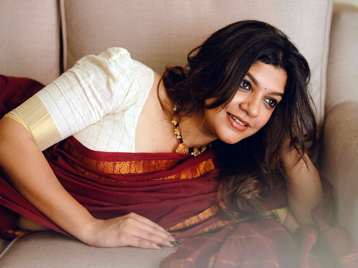 Aparna_20Bala_20Murali15.jpg 16
