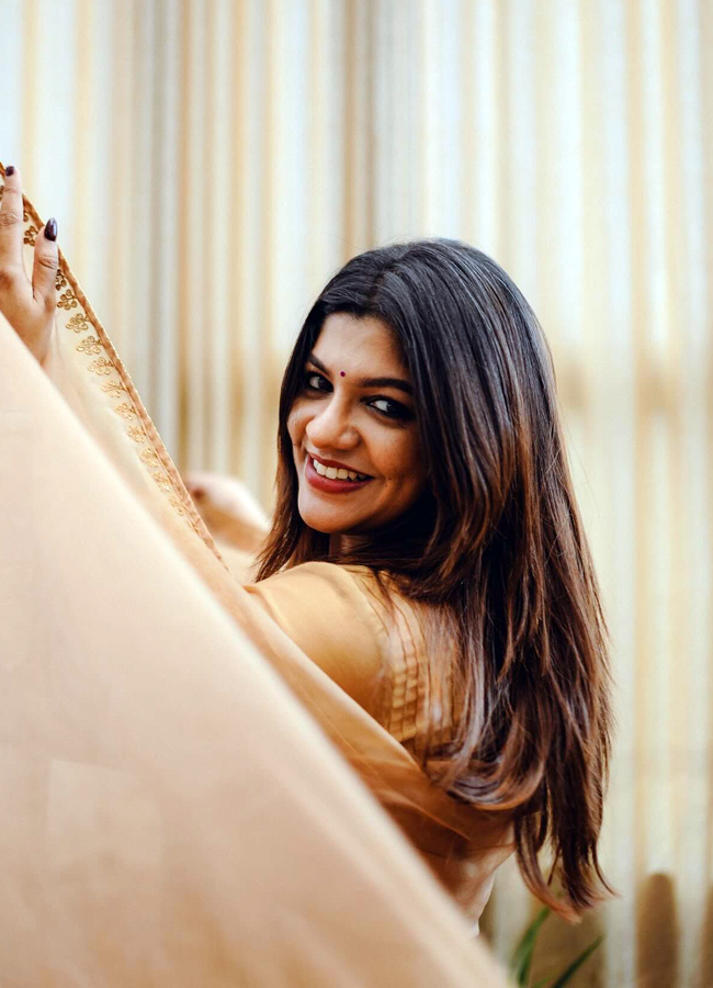Aparna_20Bala_20Murali6.jpg 7