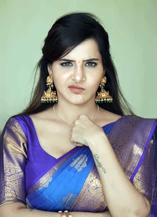 Ashu_20reddy12.jpg 13